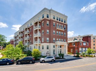 6803 Cameron Dr NW #514, Washington, DC 20016