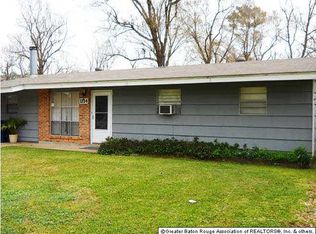 1114 Wanda St, Denham Springs, LA 70726