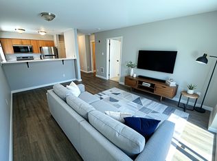 3418 NE 65th St APT 208, Seattle, WA 98115