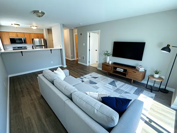 3418 NE 65th St APT 208, Seattle, WA 98115