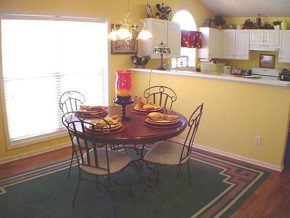 4th image of 5696 Newberry Point Dr