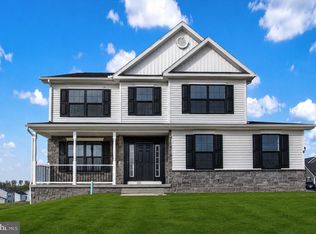 41 Friar Rd #33, York, PA 17408