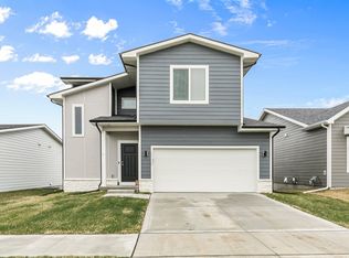 2109 Ammann Dr, Adel, IA 50003