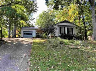 120 Heidinger Dr, Cary, NC 27511