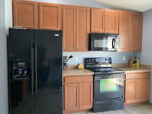 3rd image of 2515 Bobby Lee Ln