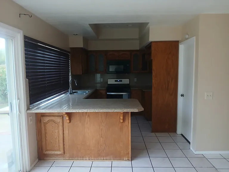 1340 Coronado St — Photo 8