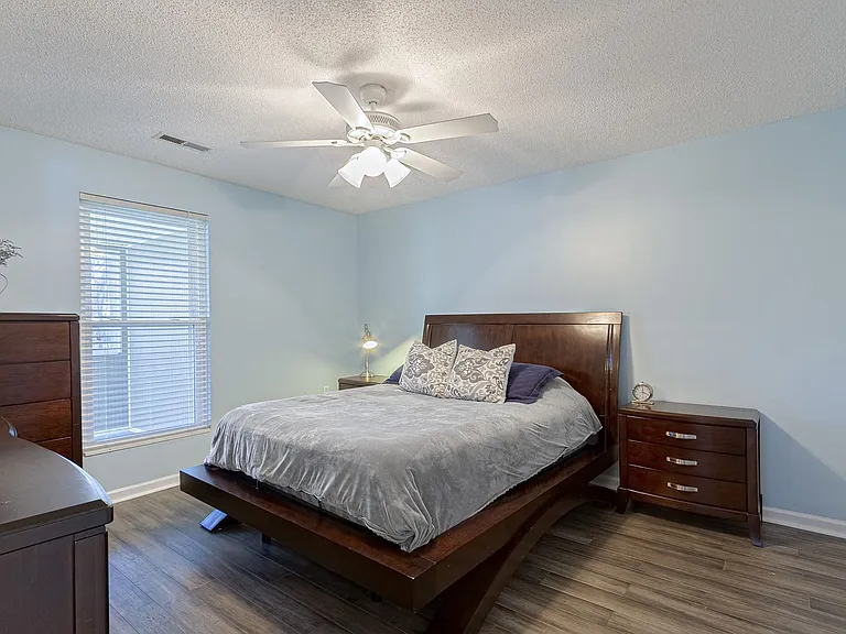 228 Dalton Place Way — Photo 4
