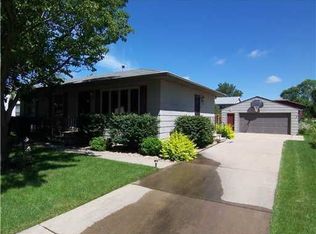4530 Dunn Ave, Marion, IA 52302