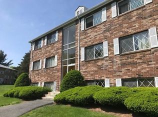 2 Fernview Ave APT 10, North Andover, MA 01845