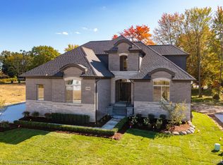 11948 Encore Ct, Utica, MI 48315