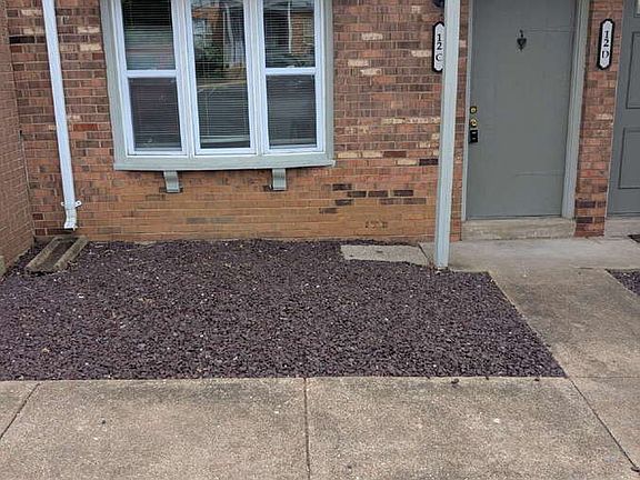 2nd image of 12 Holly Ct APT C