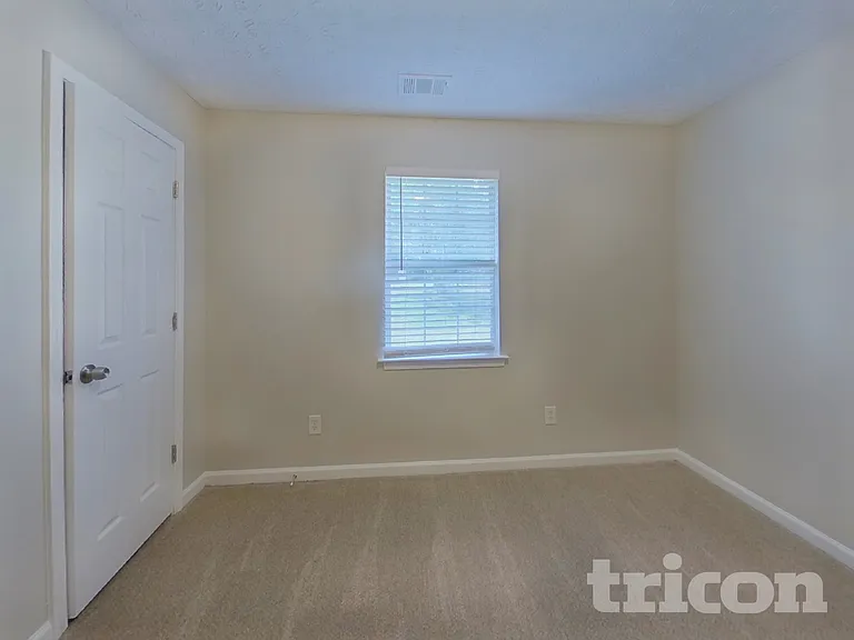 45 Brighton Dr — Photo 10
