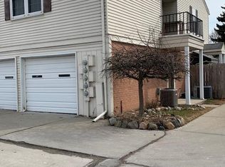 24119 Meadow Bridge Dr, Clinton Township, MI 48035