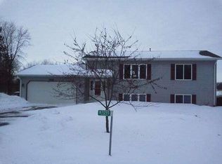 N7055 Evergreen Ln, Elkhorn, WI 53121