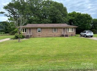 923/929 Pleasant Dr, Shelby, NC 28152