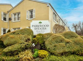 71-19 252nd St #192B, Bellerose, NY 11426