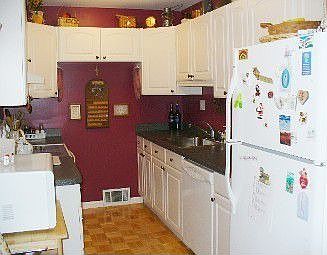 2nd image of 27 Concord St