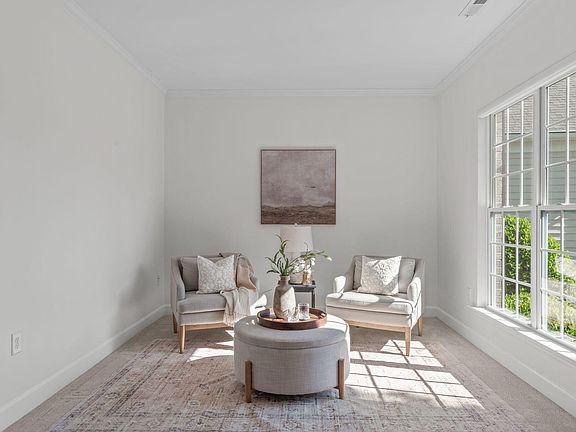 3rd image of 1424 Marsalis Way