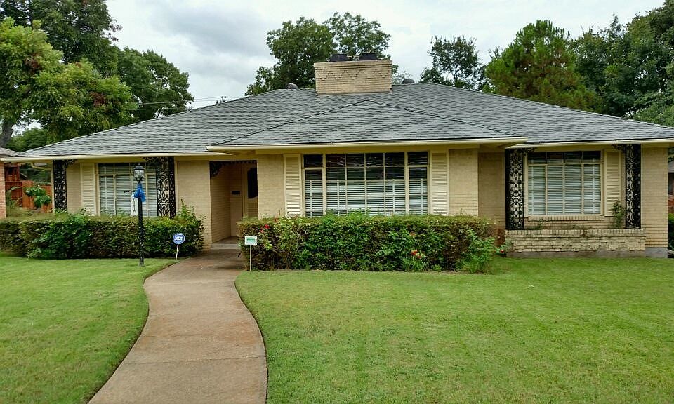 7110 Cornelia