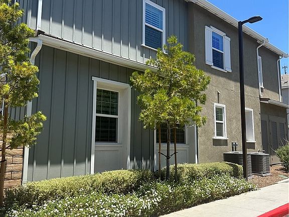 2nd image of 22719 Harmony Dr