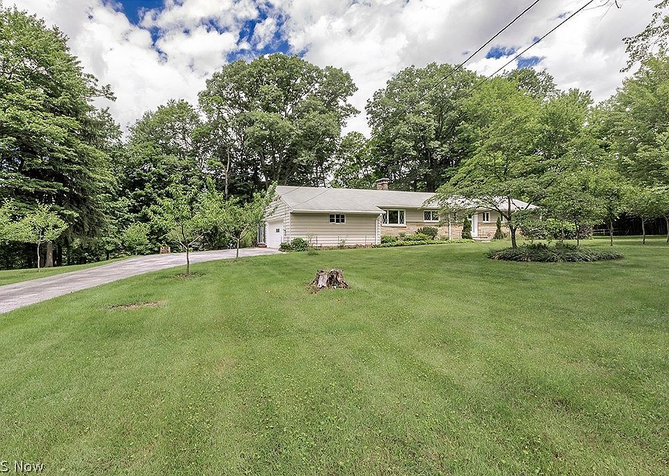 1st image of 25 Hemlock Ln
