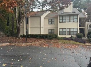 2401 Huntingdon Chase, Sandy Springs, GA 30350