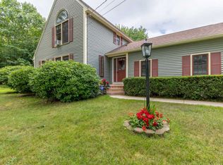26 Ridgeview Dr, Biddeford, ME 04005
