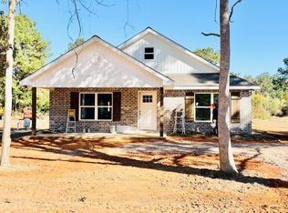 88 Matthews Rd, Carriere, MS 39426