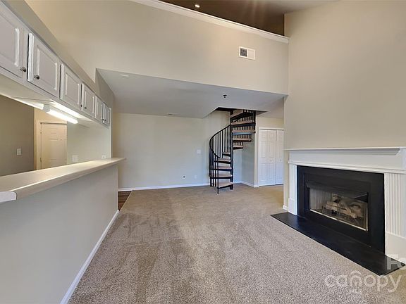 2nd image of 2525 Carya Pond Ln