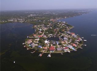 109 Carlyle Dr, Palm Harbor, FL 34683