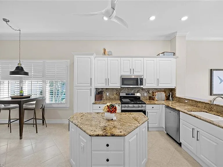 8446 Mallards Way — Photo 11
