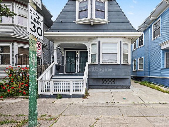 2nd image of 3840 Martin Luther King Jr Way #B