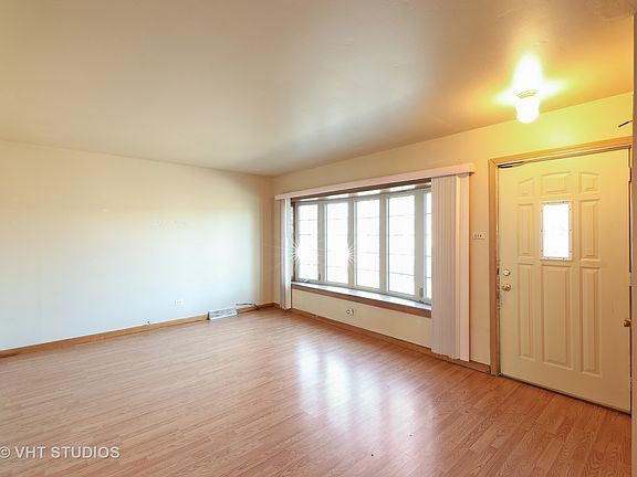2nd image of 10329 S Green Bay Ave