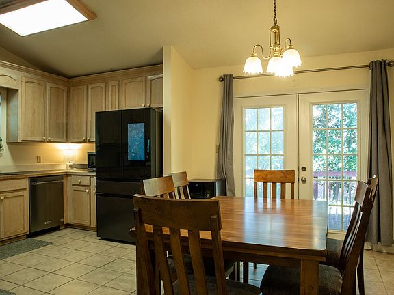 3rd image of 3820 McFarlane Dr