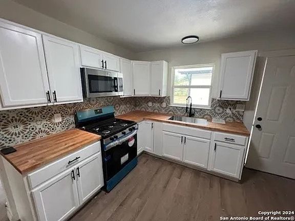 5th image of 3735 La Sabre Dr