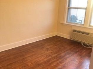 401 Plandome Rd APT C, Manhasset, NY 11030