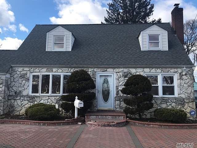 1st image of 125 Mirin Ave