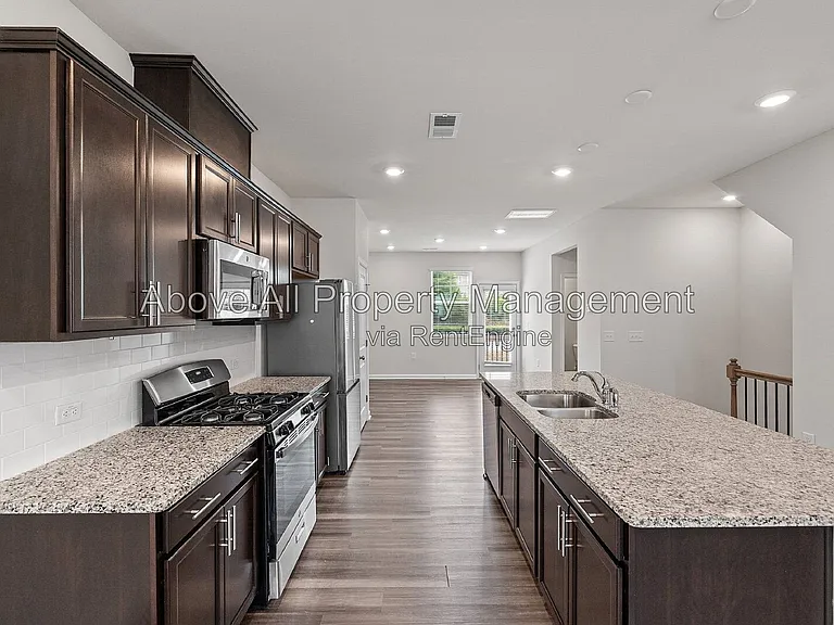 1035 Shoreside Dr — Photo 16
