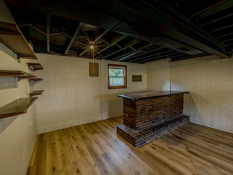 4363 Medina Dr — Photo 10