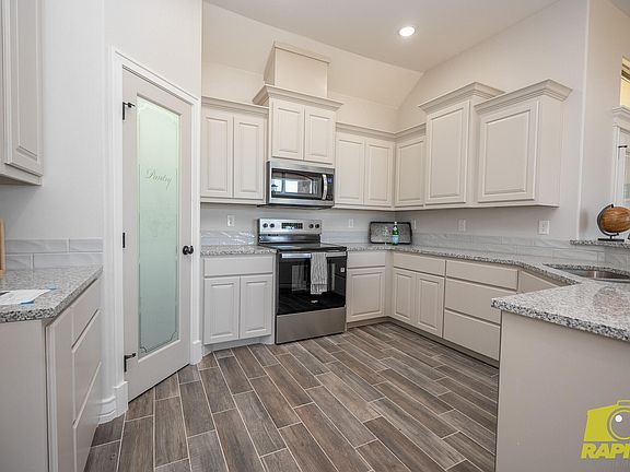 5th image of 9574 Grey Wolf Ln