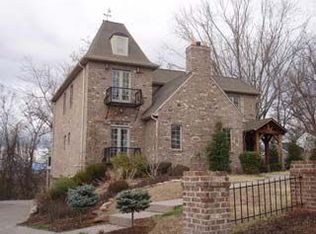 1613 Duncan Rd, Knoxville, TN 37919