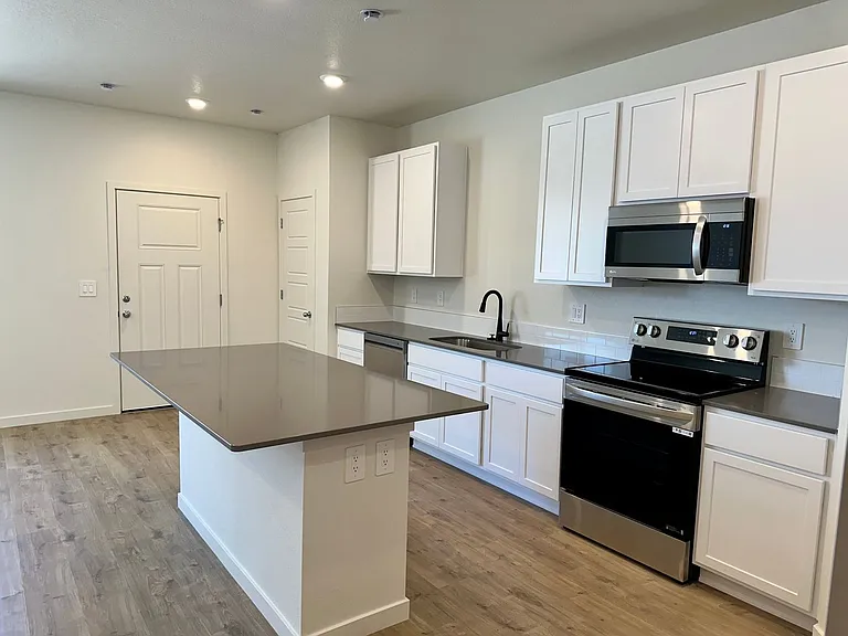 3908 Canoe St — Photo 11