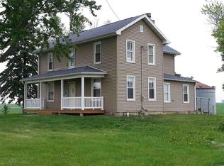 19202 Freeport Rd, Sterling, IL 61081