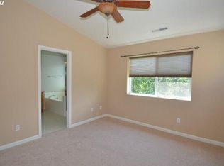 1377 NW 7th Ave, Hillsboro, OR