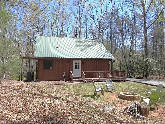 3rd image of 55 Deer Watch Ln