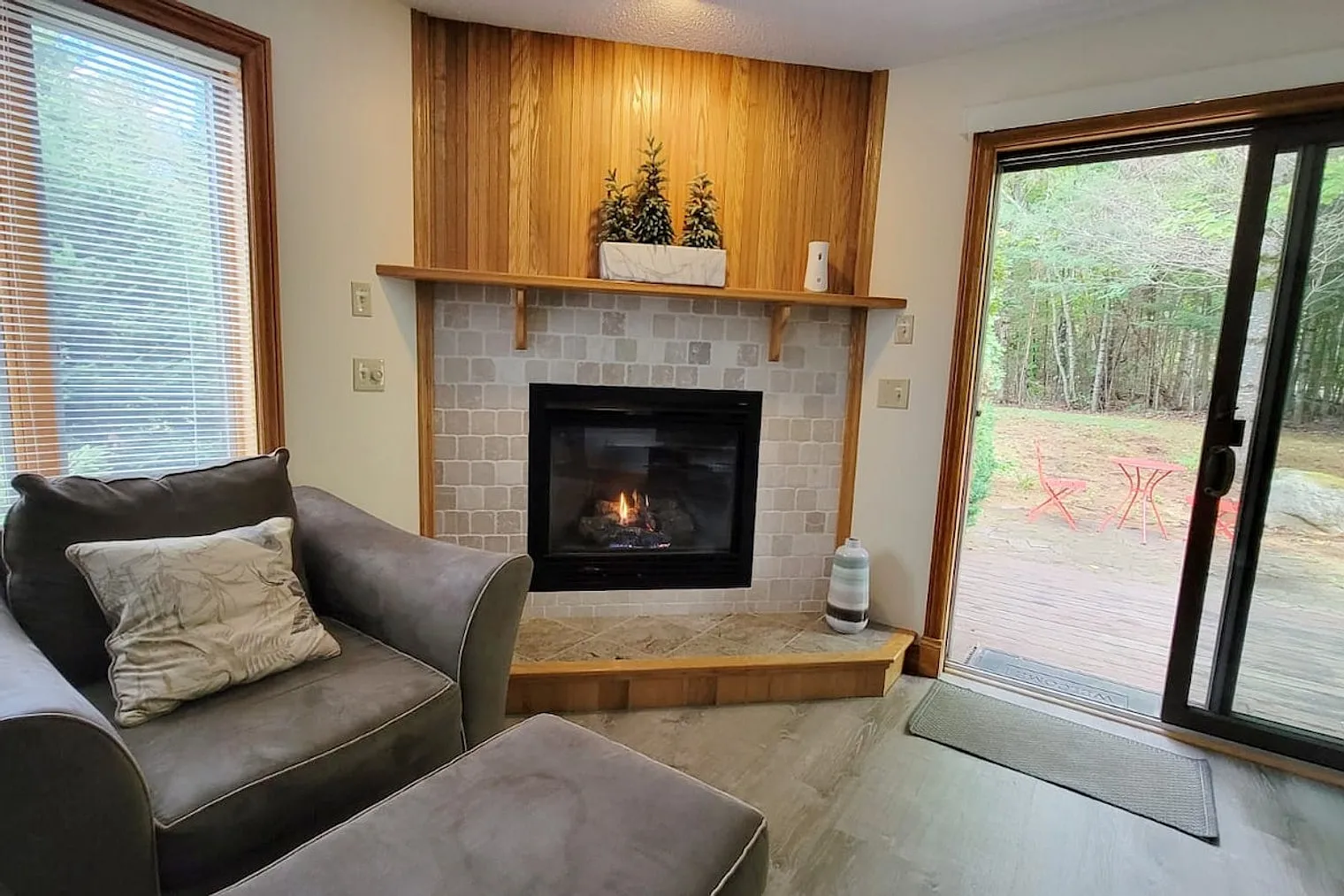 7 bed, 5.5 bath, $17,188 — Photo 2