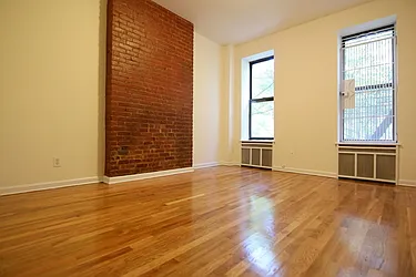 Rented by Peter Ashe