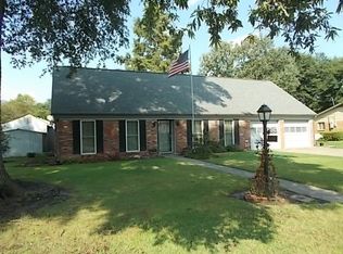 128 Plantation Dr, Leland, MS 38756