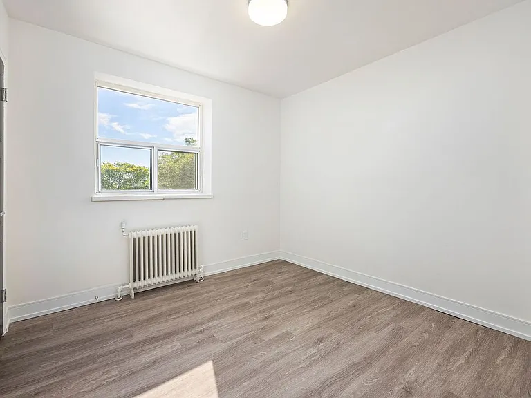 877 Kennedy Rd #407 — Photo 3