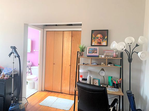 2nd image of 4228 N Kenmore Ave APT 315